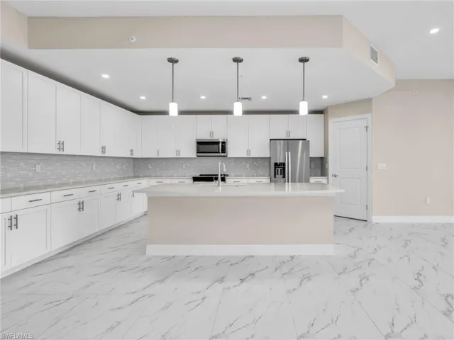 257  Indies Dr E  , Naples, FL 34114