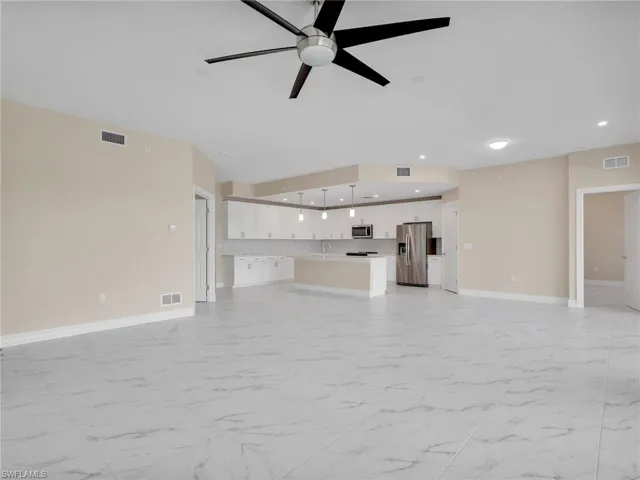 257  Indies Dr E  , Naples, FL 34114