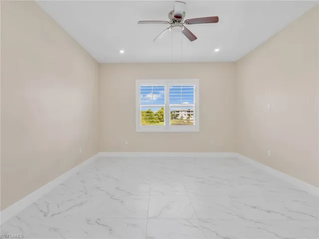 257  Indies Dr E  , Naples, FL 34114