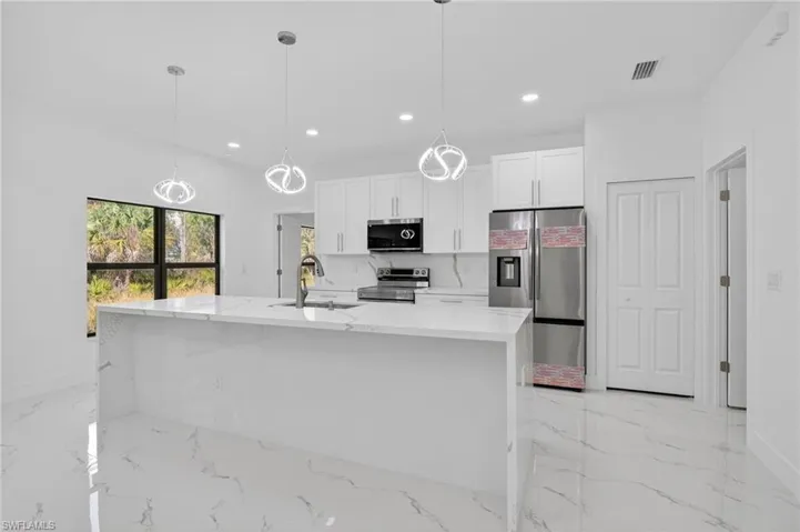 1103 E 7th St, Lehigh Acres, Florida 33972