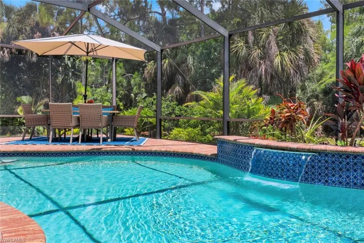 2661 Golden Gate Blvd W, Naples, Florida 34120