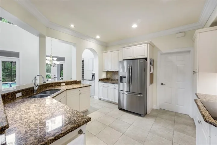 2661 Golden Gate Blvd W, Naples, Florida 34120