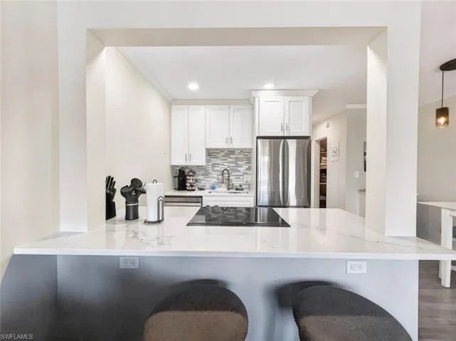 473 12th Ave S B6, Naples, Florida 34102