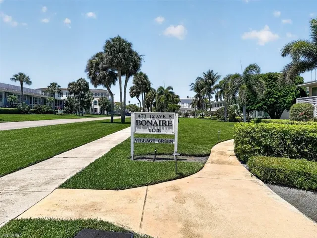 473 12th Ave S B6, Naples, Florida 34102