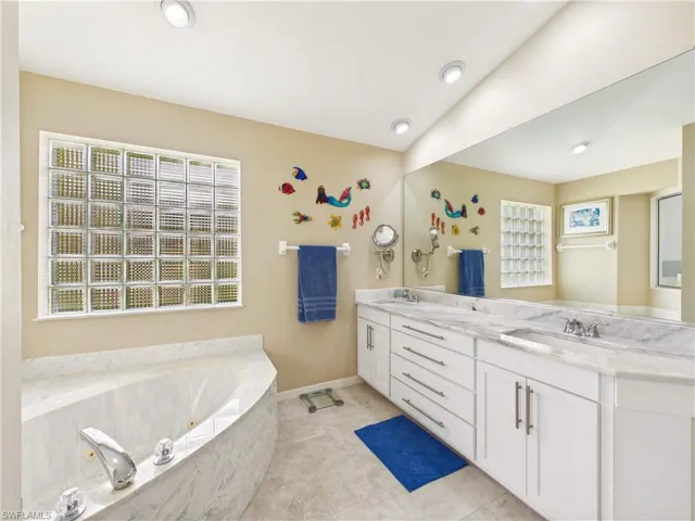 12767 Hunters Ridge Dr, Bonita Springs, Florida 34135