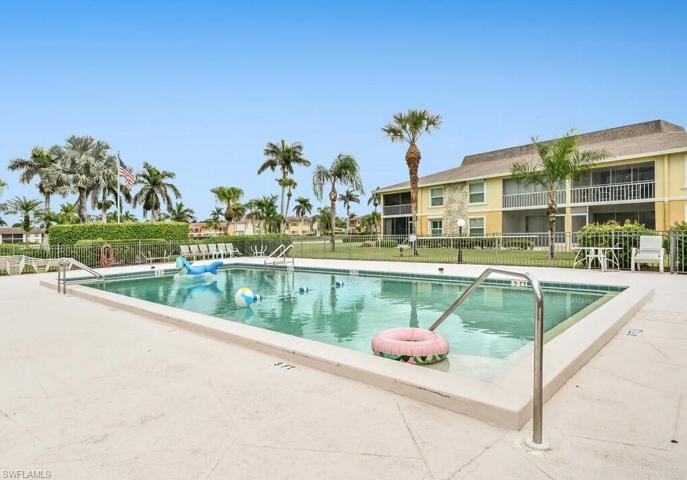 401 Charlemagne BLVD # B102, NAPLES FL 34112