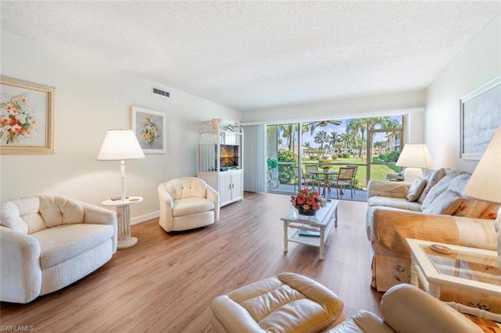 401 Charlemagne BLVD # B102, NAPLES FL 34112
