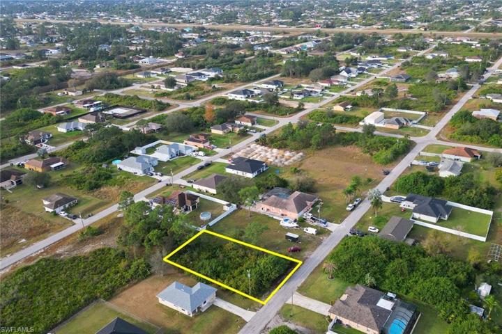 2807 12th ST SW, LEHIGH ACRES FL 33976