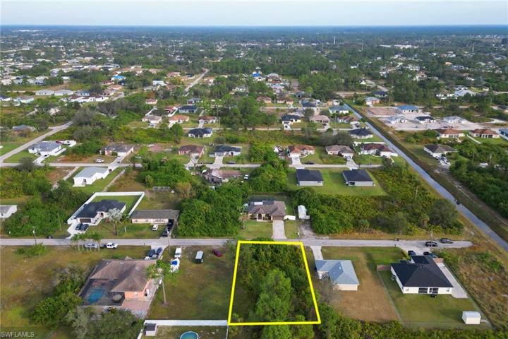 2807 12th ST SW, LEHIGH ACRES FL 33976