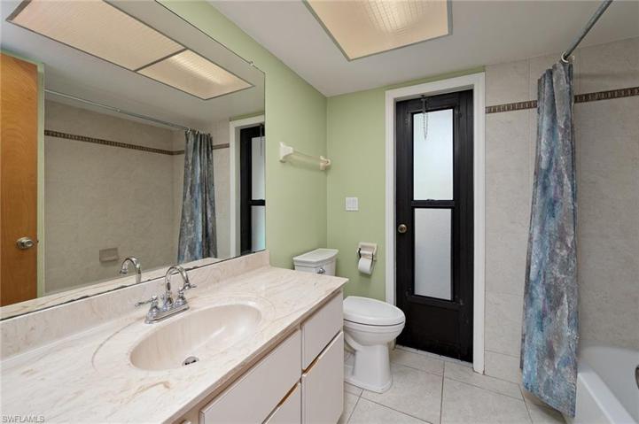 2nd bathroom