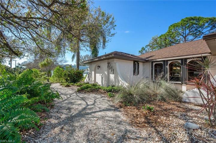 7611  Tania  LN, North Fort Myers, FL 33917