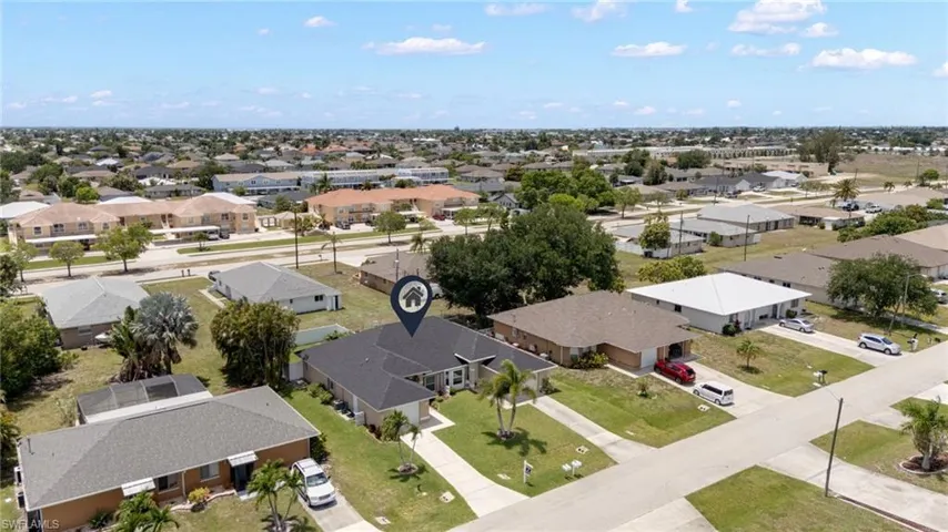 4528 SW 7th  PL, Cape Coral, FL 33914