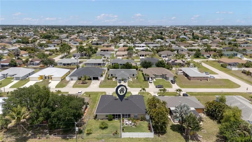 4528 SW 7th  PL, Cape Coral, FL 33914