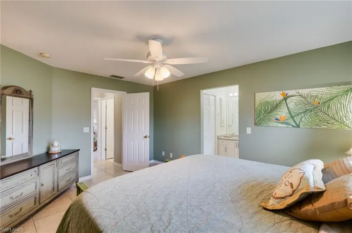 4528 SW 7th  PL, Cape Coral, FL 33914