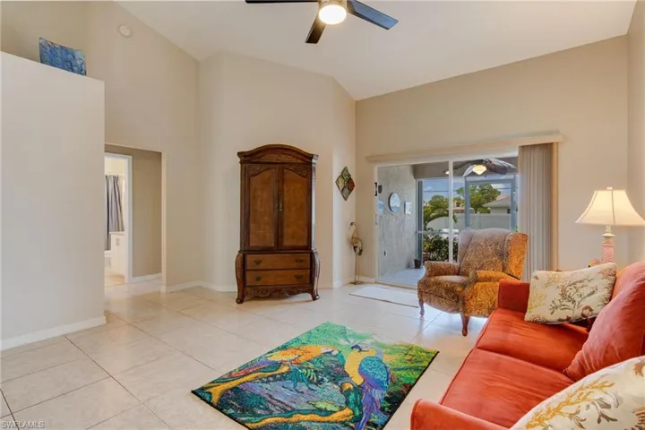 4528 SW 7th  PL, Cape Coral, FL 33914