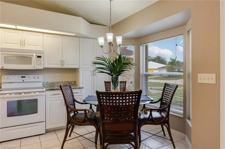 4528 SW 7th  PL, Cape Coral, FL 33914