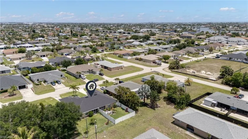 4528 SW 7th  PL, Cape Coral, FL 33914