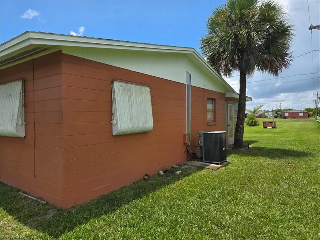 57 Westminster St N, Lehigh Acres, Florida 33936