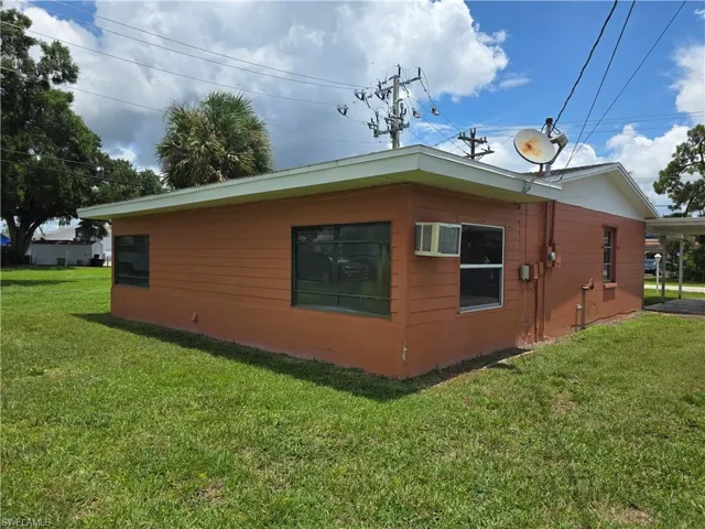 57 Westminster St N, Lehigh Acres, Florida 33936