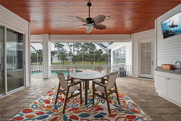 775  3rd NW ST, Naples, FL 34120