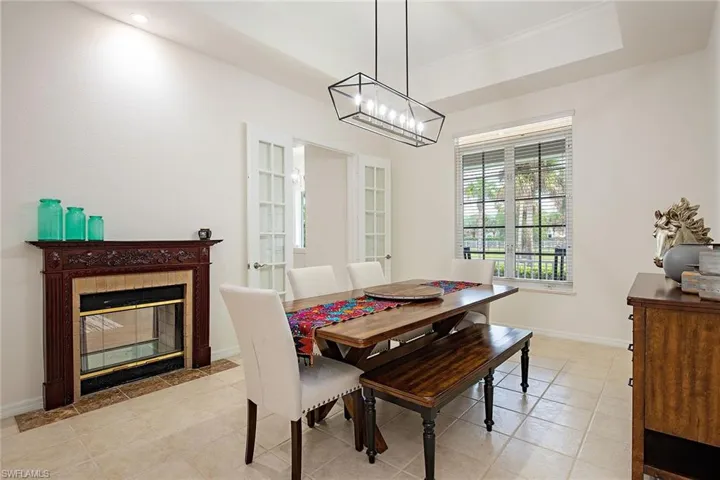775  3rd NW ST, Naples, FL 34120