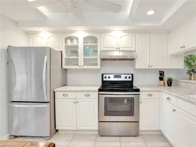 Efficient layout with tons of natural light