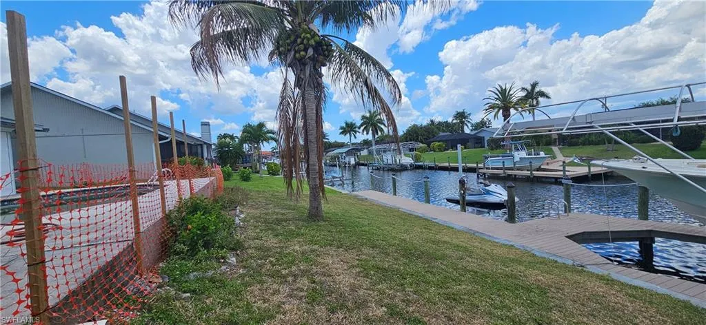 1203 Se 23rd Ter, Cape Coral, Florida 33990