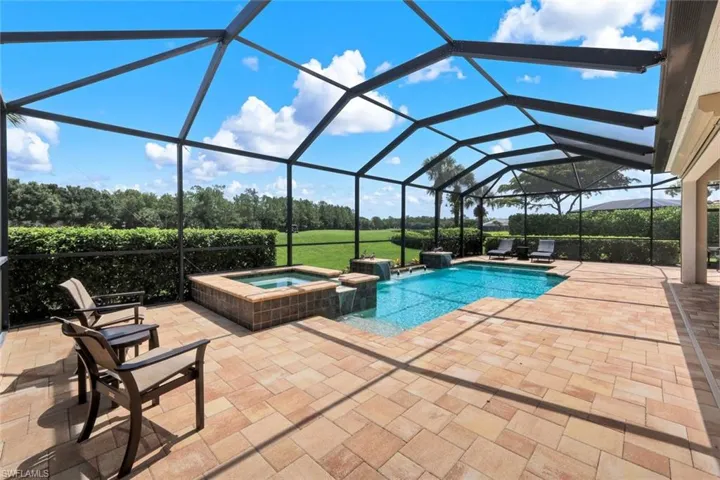 9259 Fieldstone Ln, Naples, Florida 34120