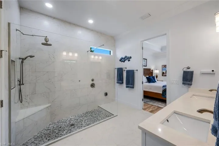 9259 Fieldstone Ln, Naples, Florida 34120