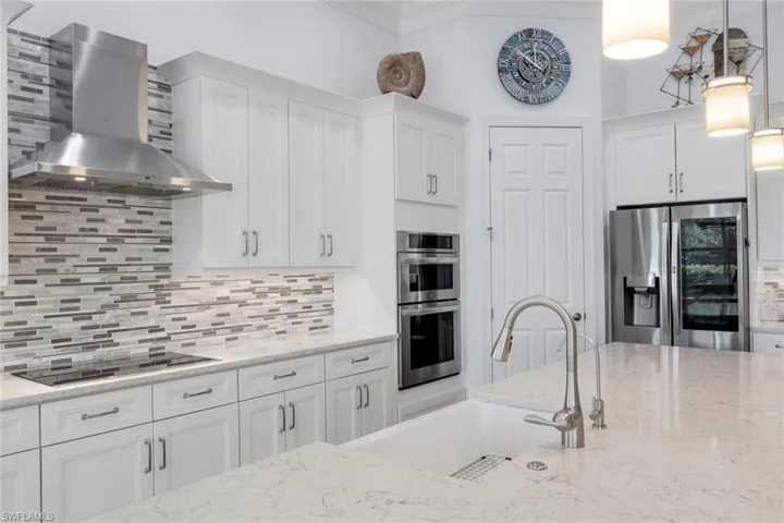 9259 Fieldstone Ln, Naples, Florida 34120