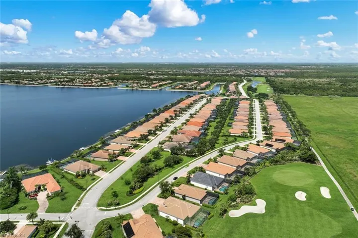 9259 Fieldstone Ln, Naples, Florida 34120