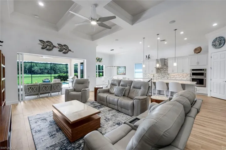 9259 Fieldstone Ln, Naples, Florida 34120