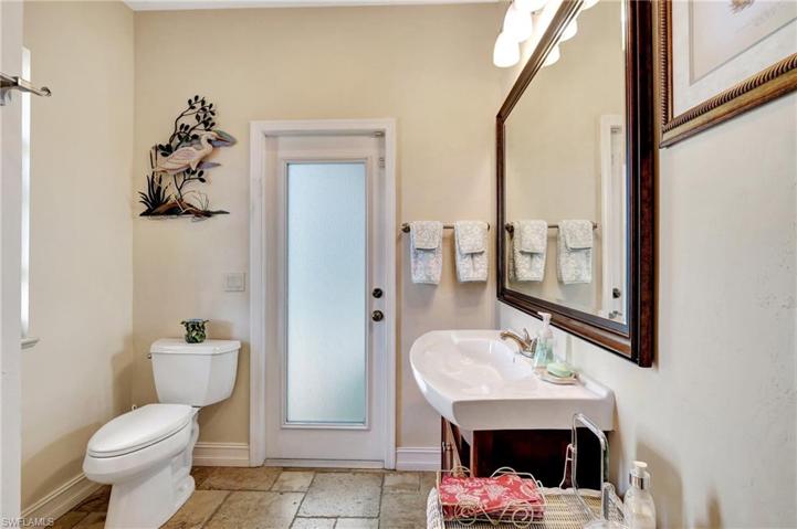 Renovated Second Bath with Pool entry!