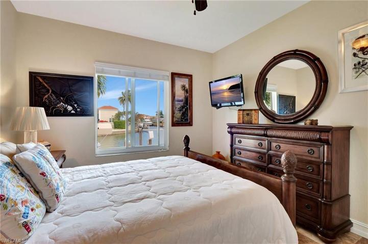 Guest Room waterview