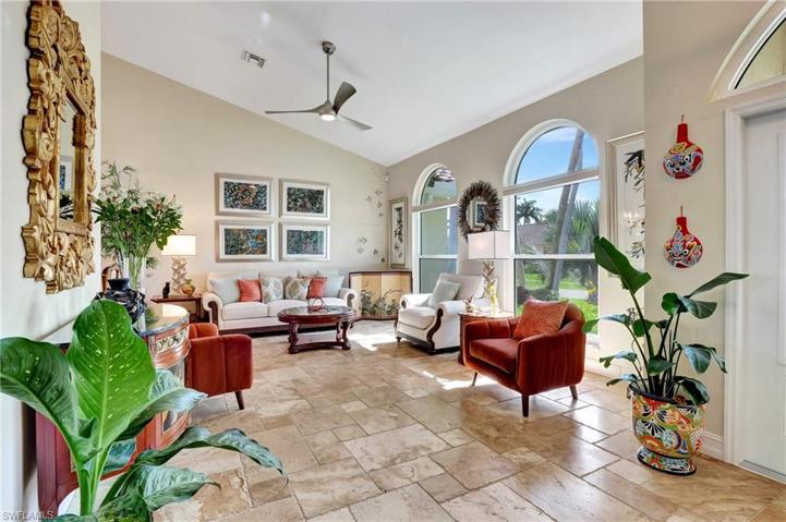 Plenty of room for entertaining!