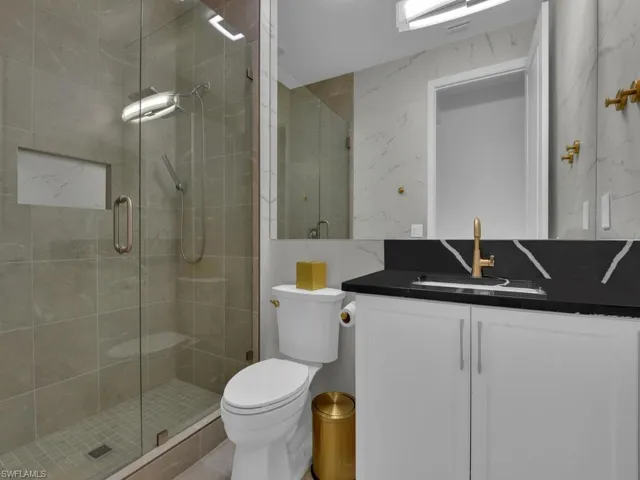 Guest Suite Bath