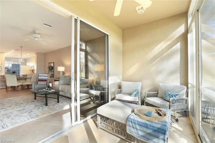 Sunroom with ceiling fan