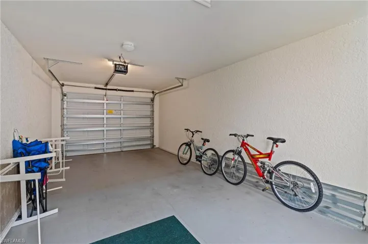 1 CAR DETACHED GARAGE