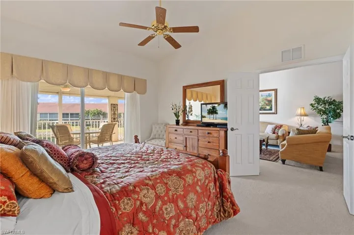 2415  Bayou  LN, Naples, FL 34112