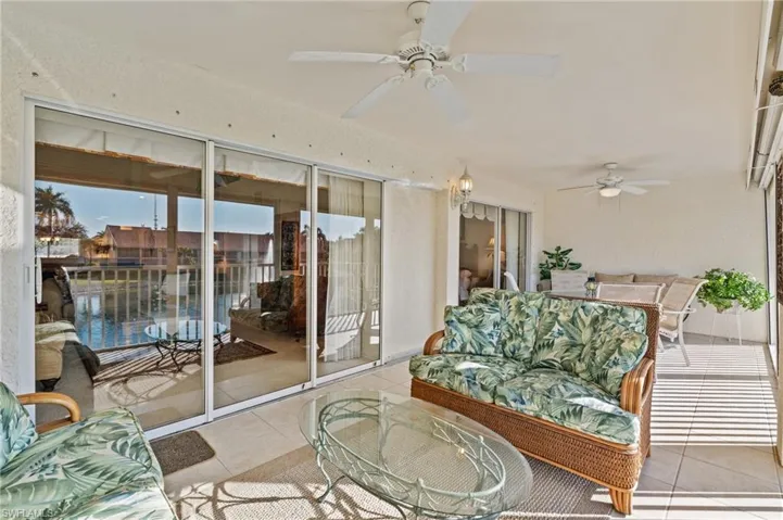 2415  Bayou  LN, Naples, FL 34112