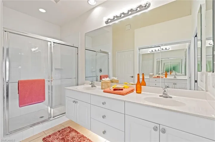 ENSUITE BATH