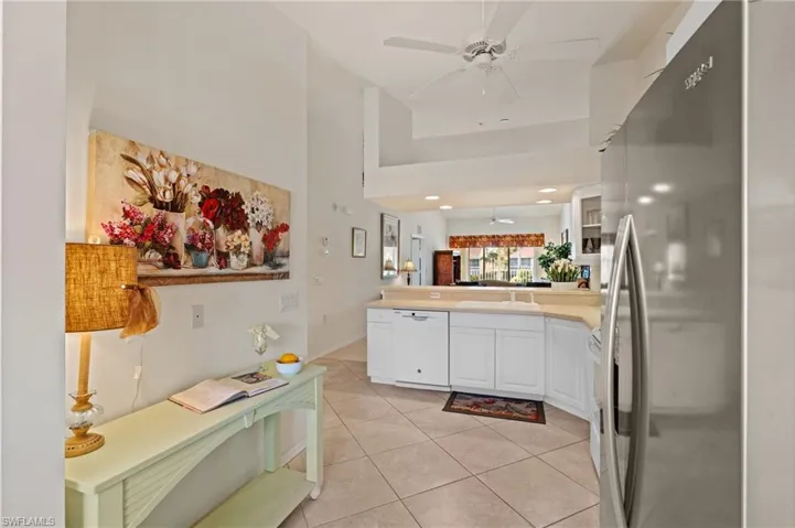 2415  Bayou  LN, Naples, FL 34112