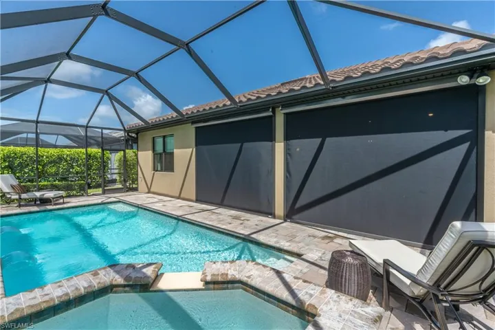 6870  Winding Cypress  DR, Naples, FL 34114