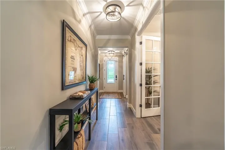6870  Winding Cypress  DR, Naples, FL 34114