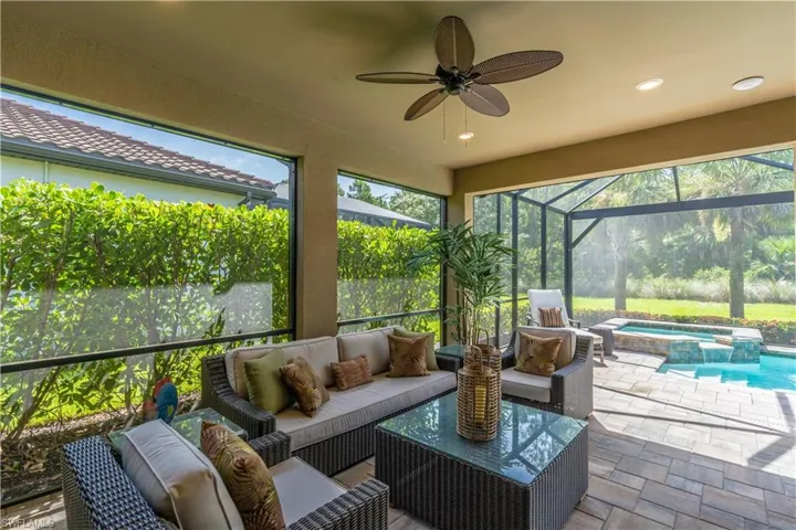 6870  Winding Cypress  DR, Naples, FL 34114
