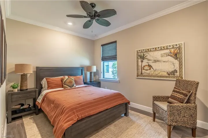 6870  Winding Cypress  DR, Naples, FL 34114