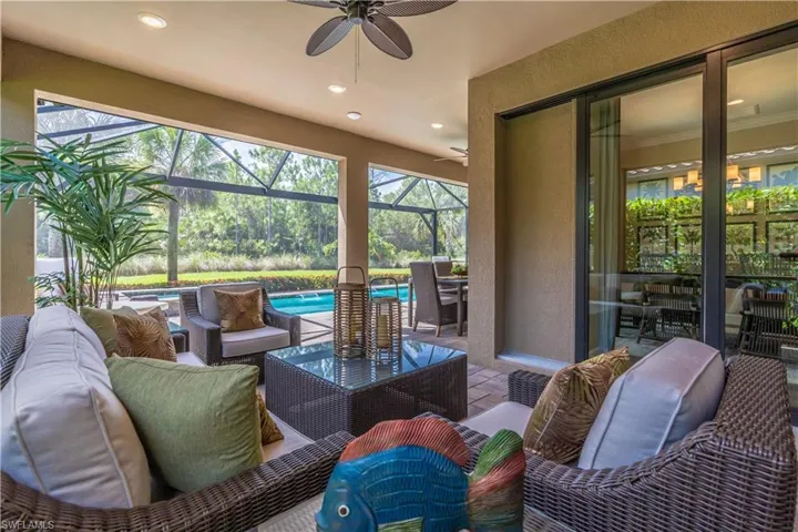 6870  Winding Cypress  DR, Naples, FL 34114