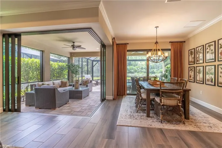 6870  Winding Cypress  DR, Naples, FL 34114