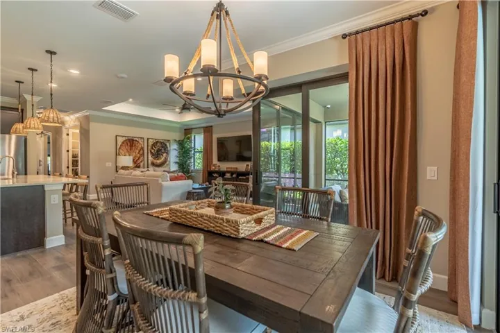 6870  Winding Cypress  DR, Naples, FL 34114