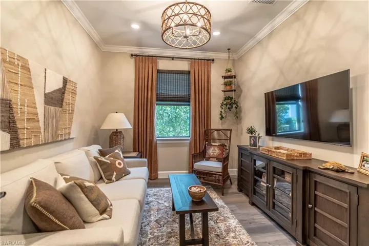 6870  Winding Cypress  DR, Naples, FL 34114